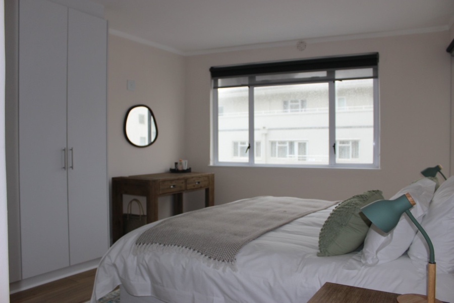 To Let 2 Bedroom Property for Rent in Sea Point Western Cape